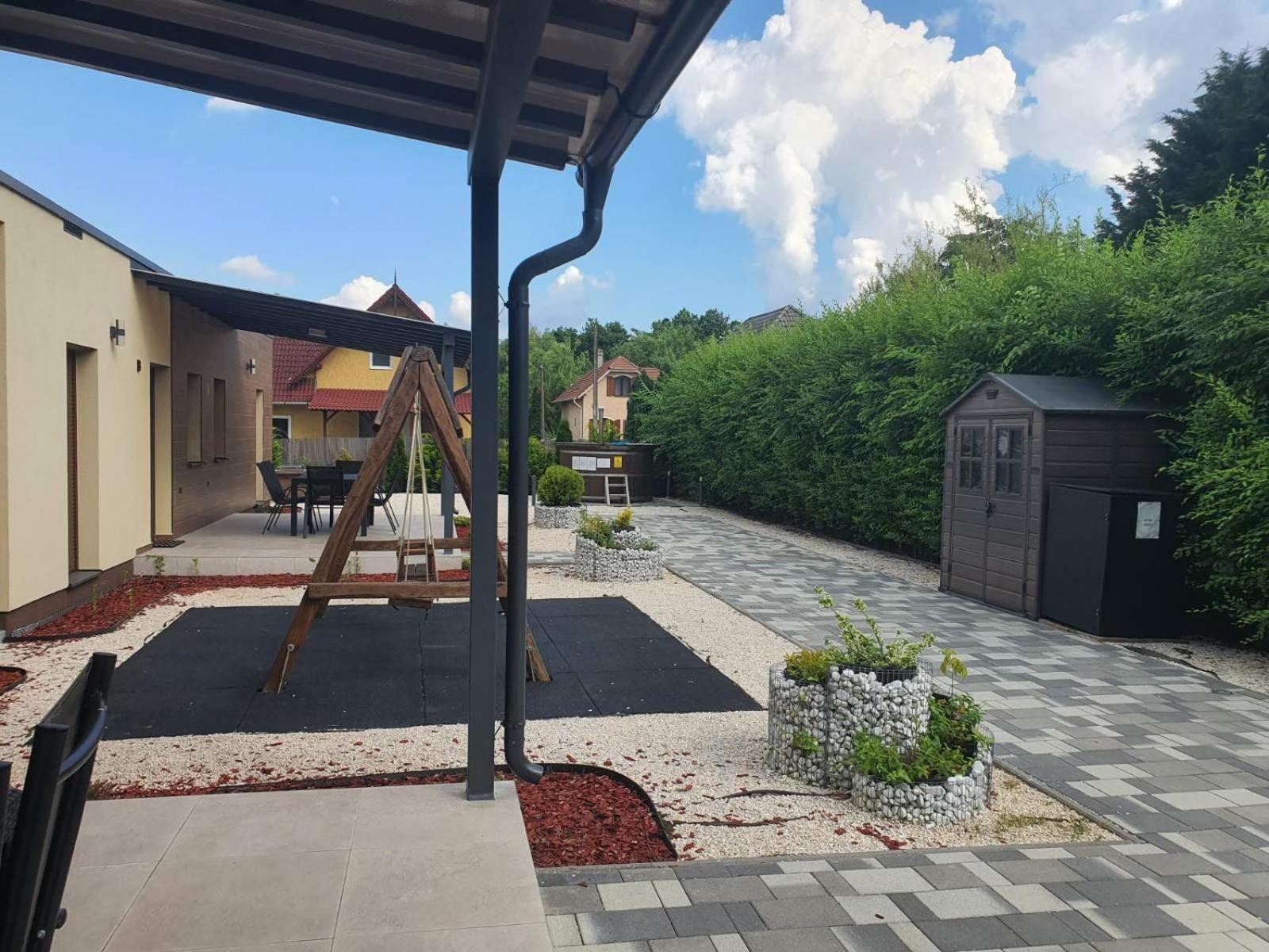 H&H Apartments Poroszlo Ngoại thất bức ảnh
