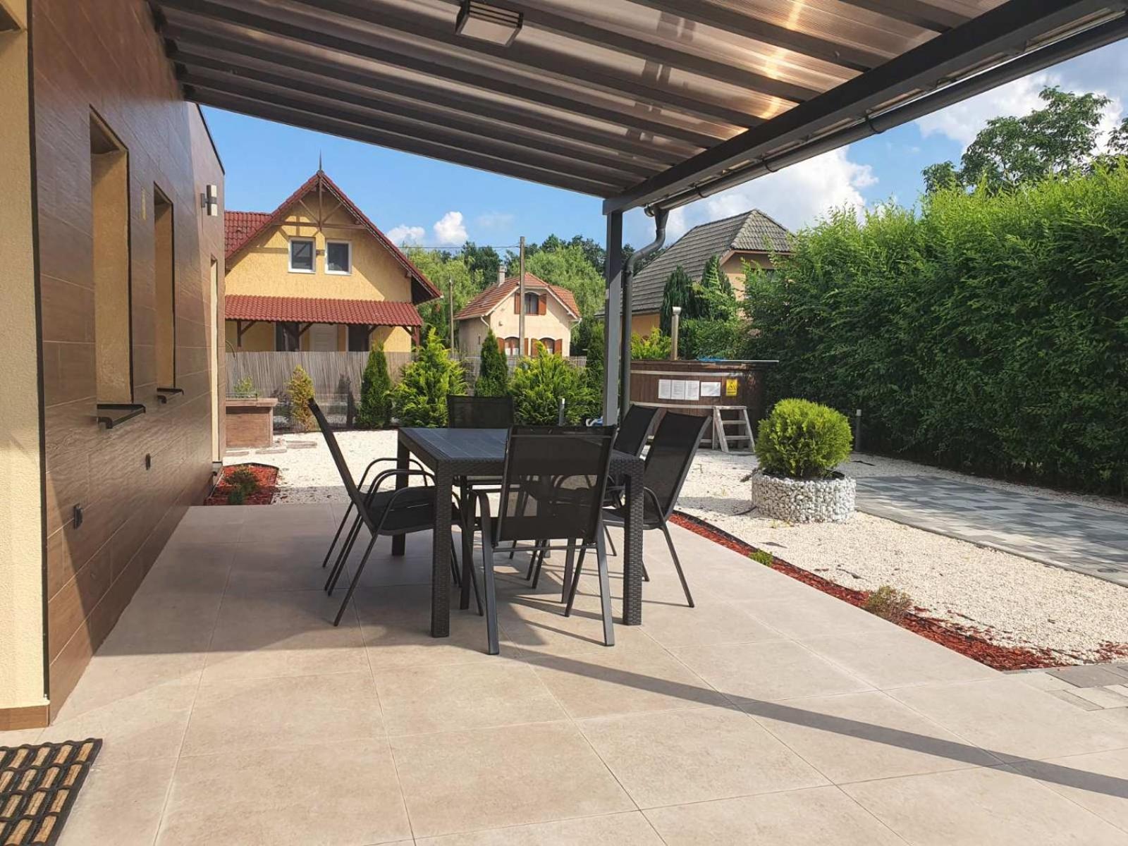 H&H Apartments Poroszlo Ngoại thất bức ảnh